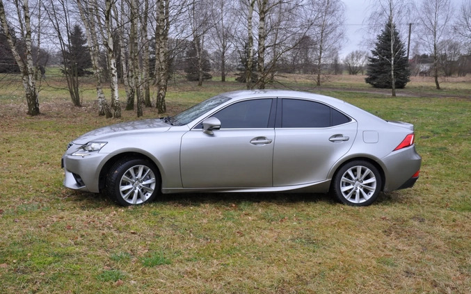 Lexus IS cena 76260 przebieg: 140000, rok produkcji 2015 z Mława małe 232